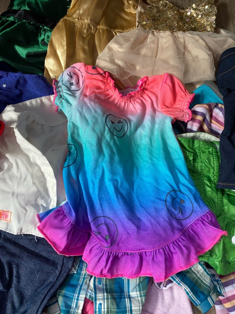 20 Clothing Items AE girl dolls and our generation dolls - bundle #2